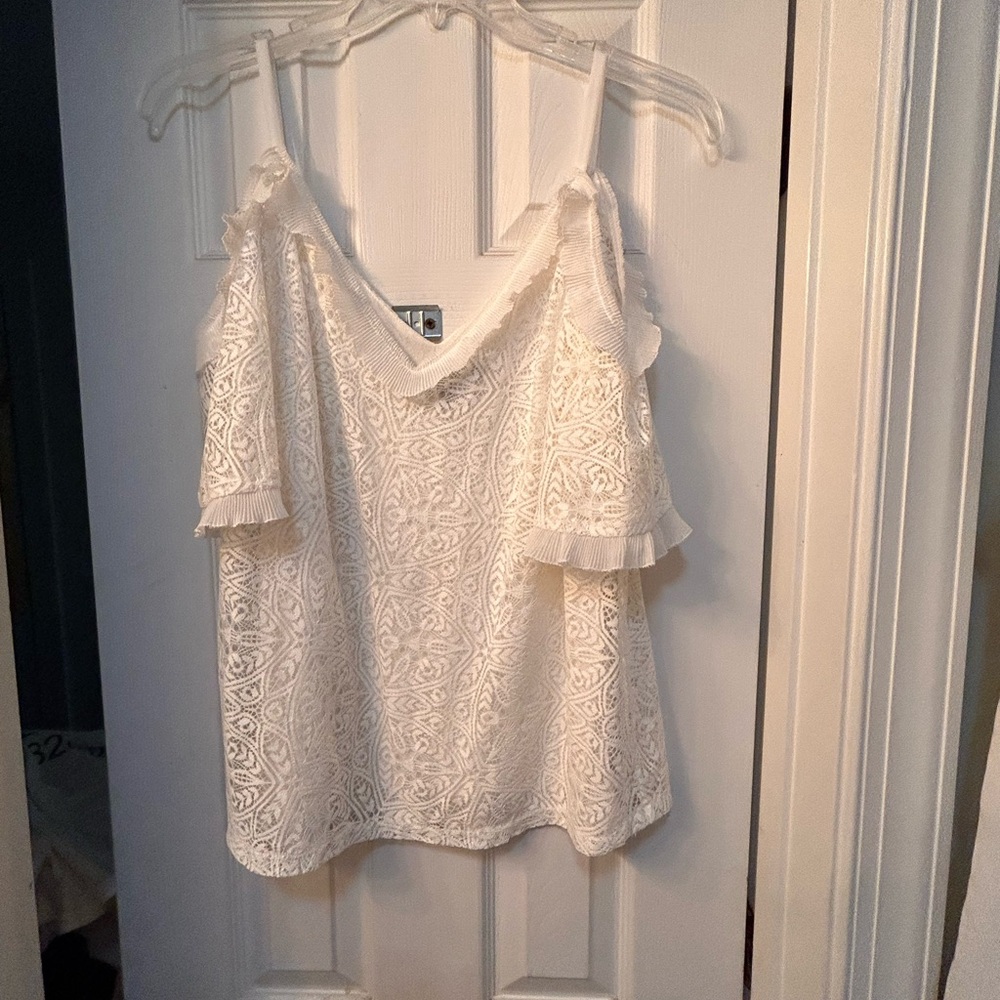 White House Black Market cold shoulder White Lace Blouse Medium